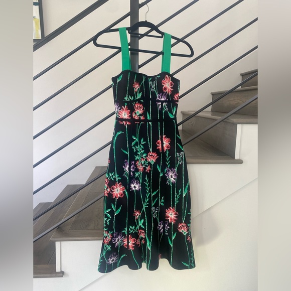 BCBG Floral MIDI Dress - Picture 2 of 7